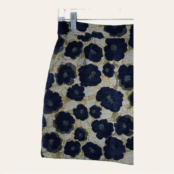 0882. SAM EDELMAN‎ MINI SKIRT FLORAL DESIGN GOLD AND NAVY BLUE COLOR SIZE 0 - Picture 4 of 7